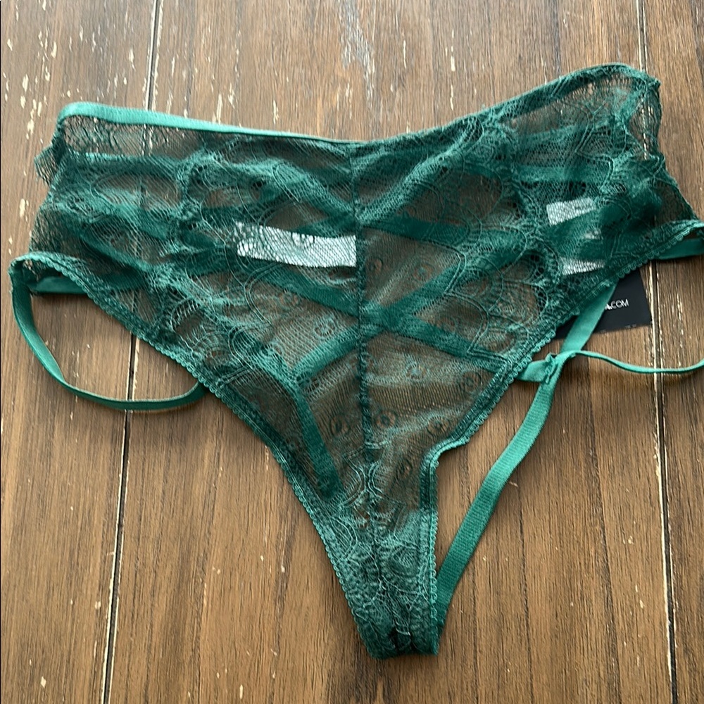 New Fashion Nova favorite surprise strappy cage panty one size*